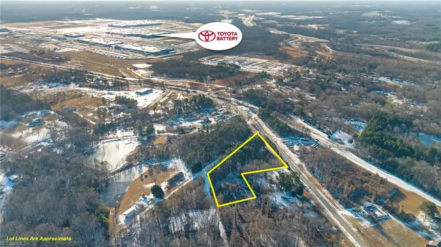 5600 Skyline Avenue, Julian, NC 27283 - #2