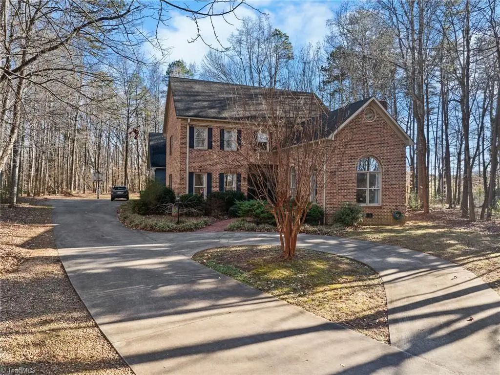 2075 Huntington Woods Drive, Lexington, NC 27295 - #1