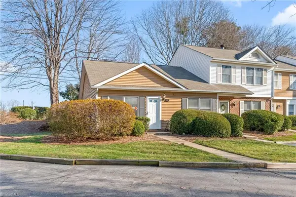 3703 Cotswold Terrace #1, Greensboro, NC 27410