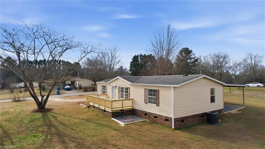 53 Mountain View Drive, Taylorsville, NC 28681 - Image #3