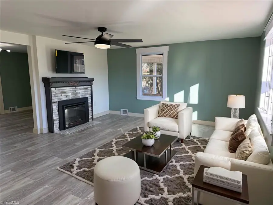 215 Oakwoods Lane, Wilkesboro, NC 28697 - #2