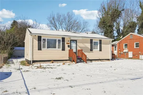 922 Llano Place, Greensboro, NC 27401