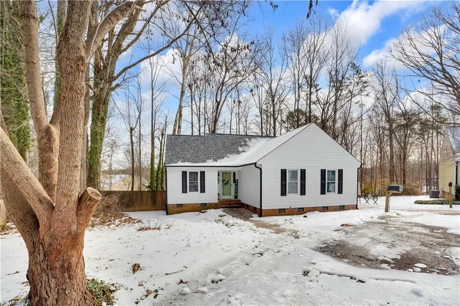 966 Chatfield Drive, Jamestown, NC 27282 - #2