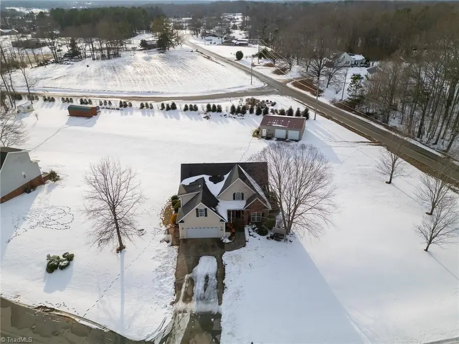 126 Crystal Ridge Drive, Lexington, NC 27295 - #2