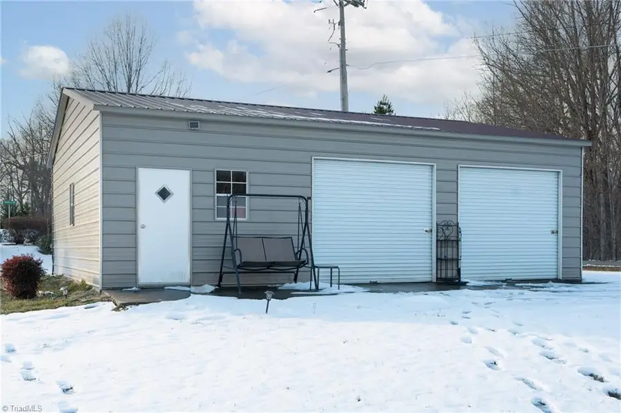 126 Crystal Ridge Drive, Lexington, NC 27295 - #3