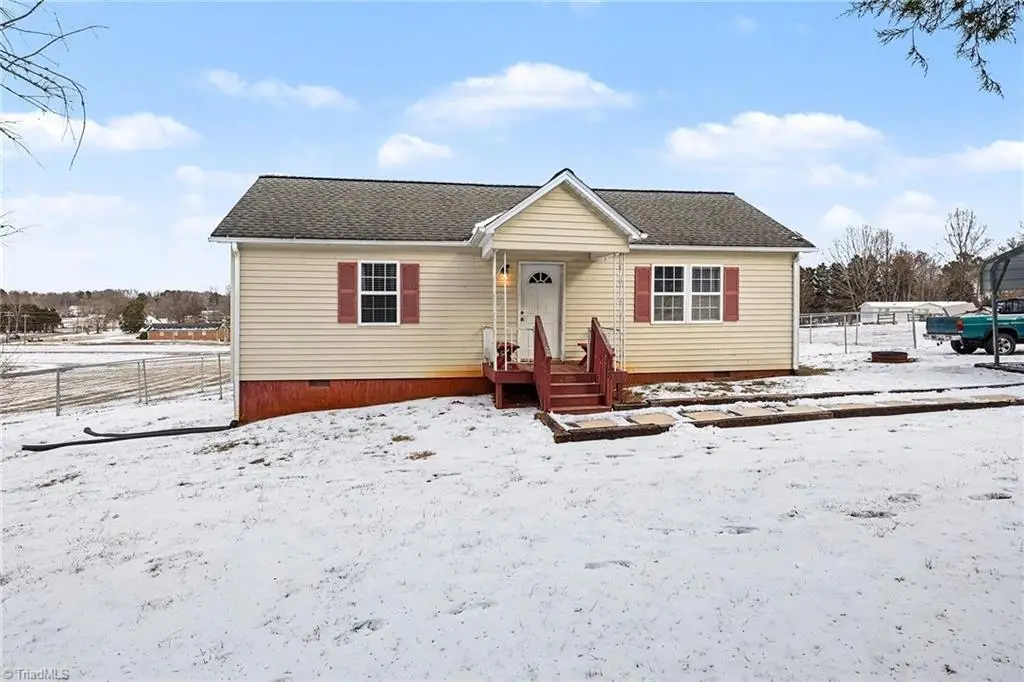 129 Howardtown Circle, Mocksville, NC 27028 - Image #1