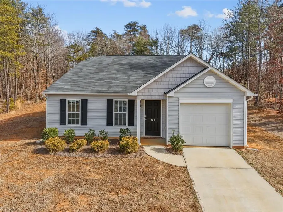169 Delia Run, Madison, NC 27025 - #3