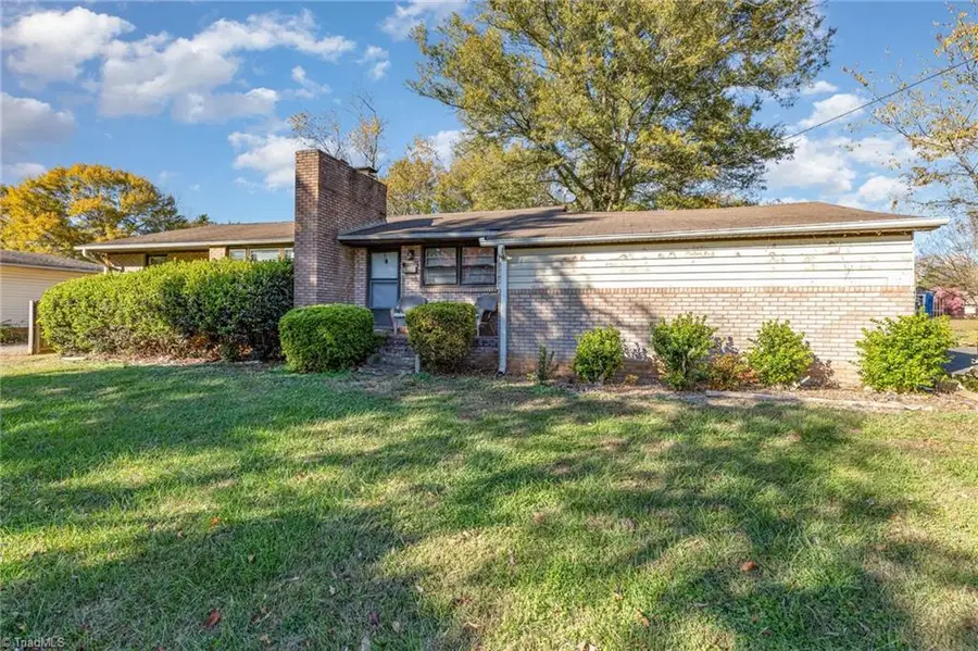 4013 Avera Avenue, Winston Salem, NC 27106 - #3