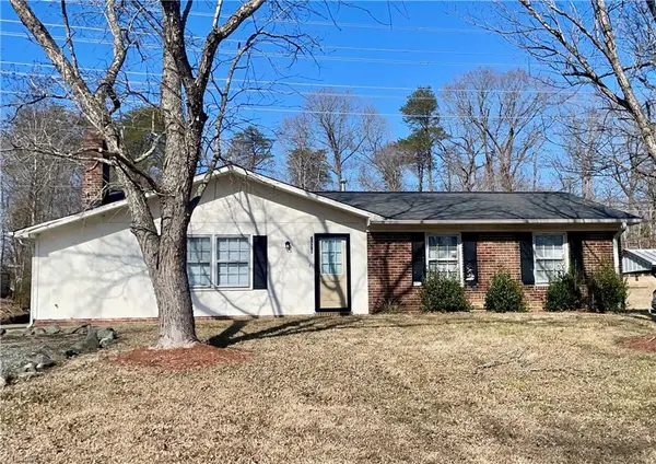 2570 Oakcrest Court, Burlington, NC 27217