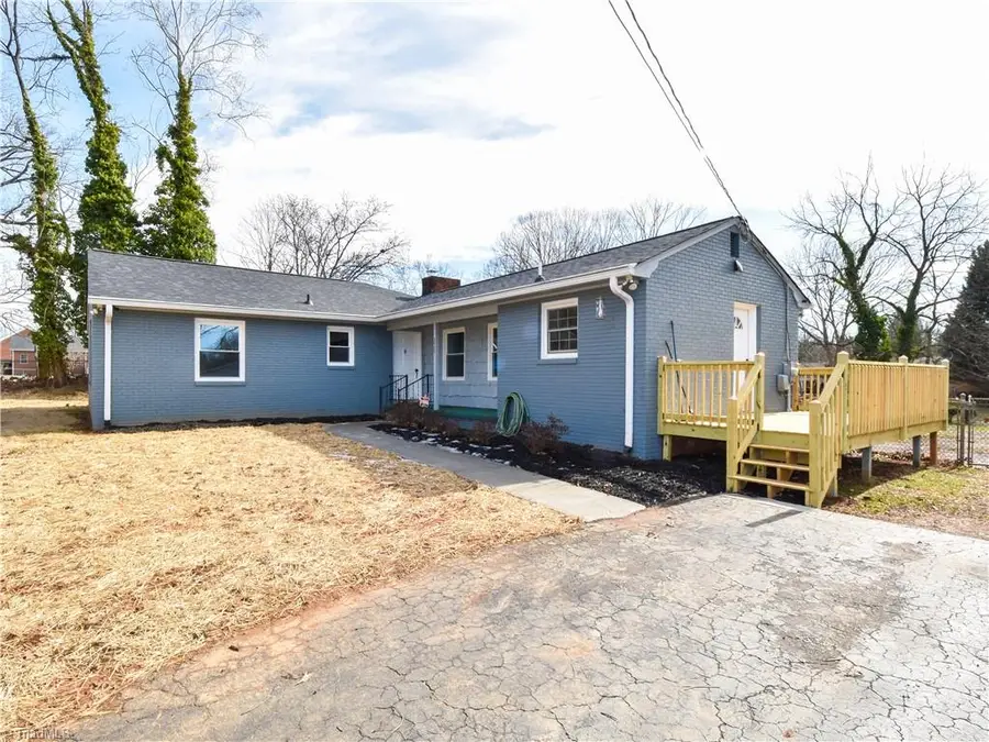 3922 Avera Avenue, Winston Salem, NC 27106 - #3