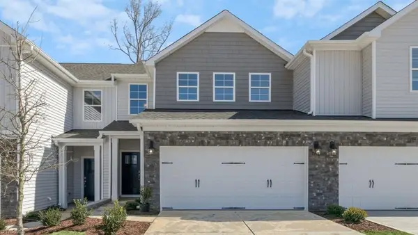 137 Briarwood Lane, Bermuda Run, NC 27006