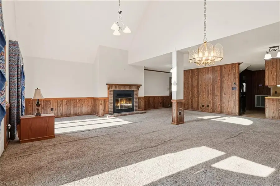 8015 E Us Highway 64, Thomasville, NC 27360 - #3