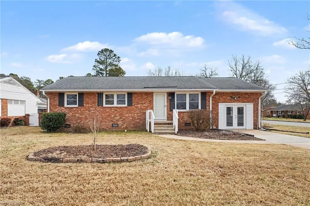 106 Hall Street, Graham, NC 27253 - #1