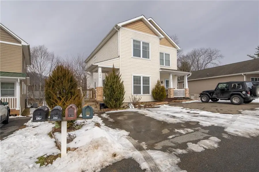 135 Stratford Lane, Boone, NC 28607 - Image #2
