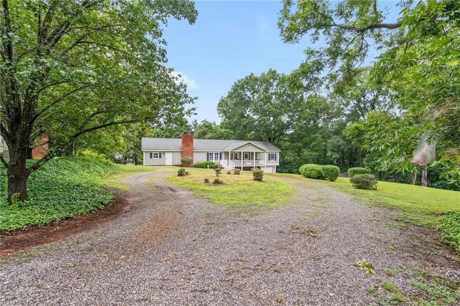 156 Brooks Street, Troutman, NC 28166 - #3