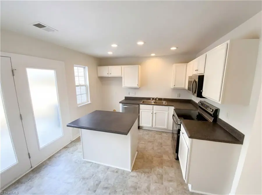 474 Saratoga Court, Winston Salem, NC 27103 - #2