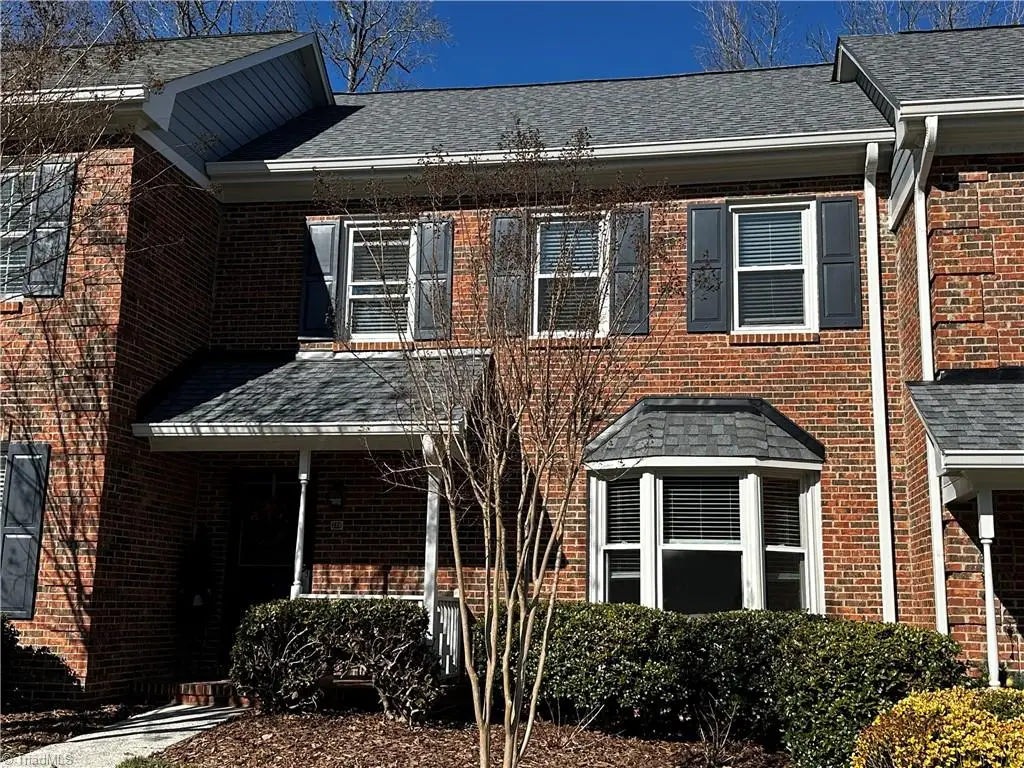 27 Park Village Lane #B, Greensboro, NC 27455 - #1