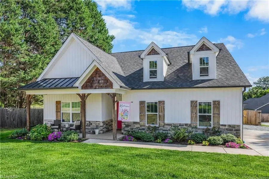 341 N Peace Haven Road, Winston Salem, NC 27104 - #2