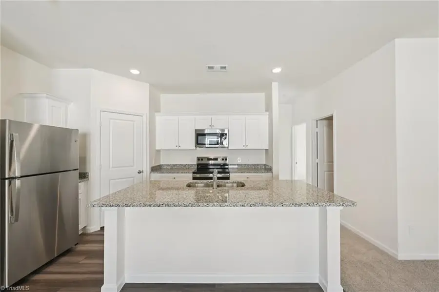 930 Riverbank Drive, Kernersville, NC 27284 - #3