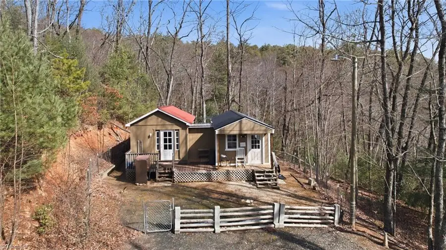 840 Summit Ridge Road, Purlear, NC 28665 - #3