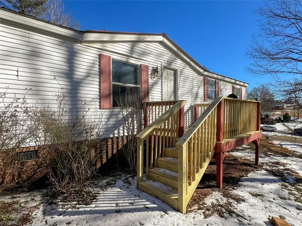 4036 Stone Creek Court, Lenoir, NC 28645 - #1