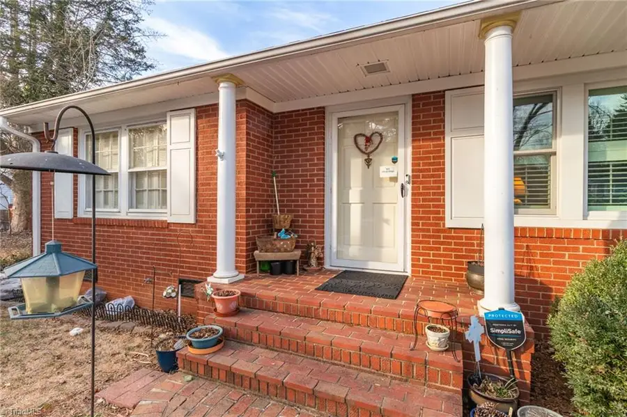 305 Hilltop Drive, Lexington, NC 27292 - #3