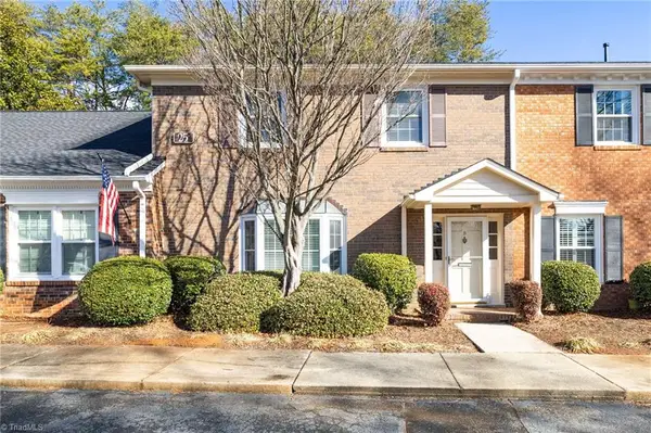 25 Fountain Manor Drive #B, Greensboro, NC 27405