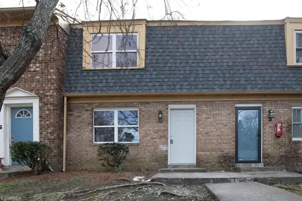 3917 Colony Square #B, Greensboro, NC 27407