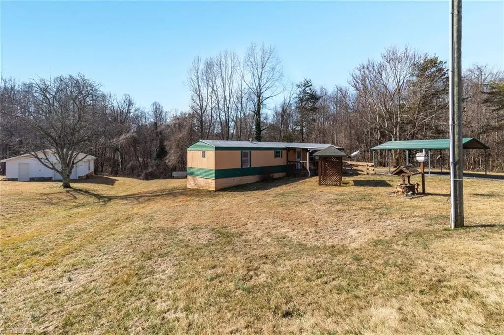 3859 Volunteer Road, Pinnacle, NC 27043 - #1