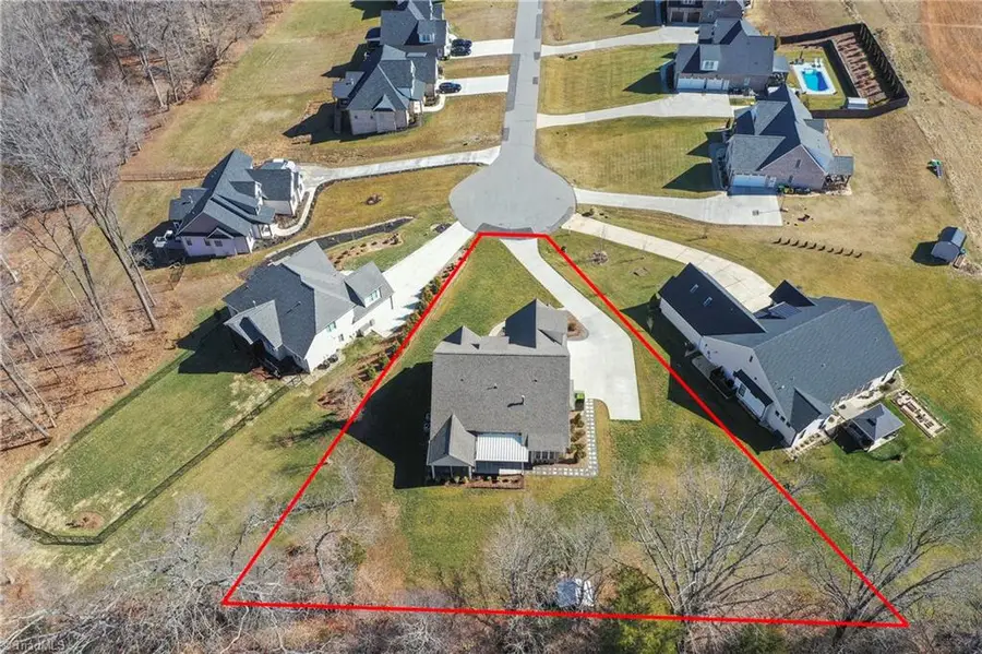 319 Pipers Ridge West W, Arcadia, NC 27127 - #2