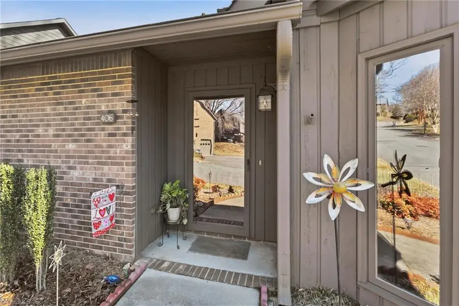 406 Chadbourne Court, Winston Salem, NC 27104 - #3