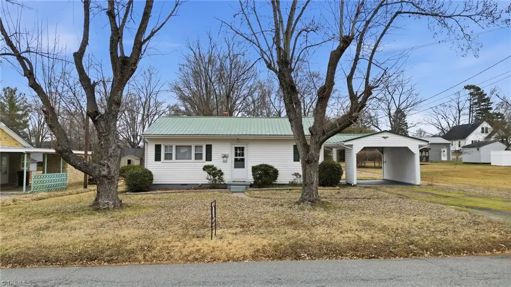 308 Walter Chambers Street, Eden, NC 27288 - #1