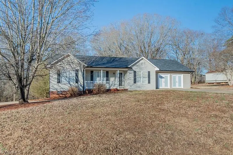 180 Foxcroft Drive, Lexington, NC 27292 - #3