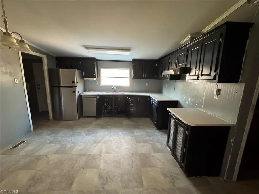 4886 Oak Branch Lane, Walkertown, NC 27051 - #3