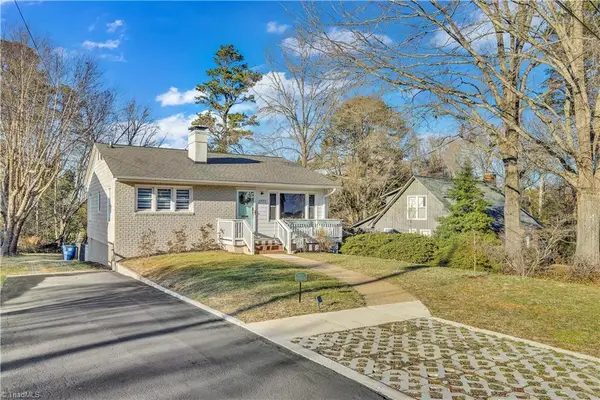 2777 Calumet Street, Winston-Salem, NC 27106