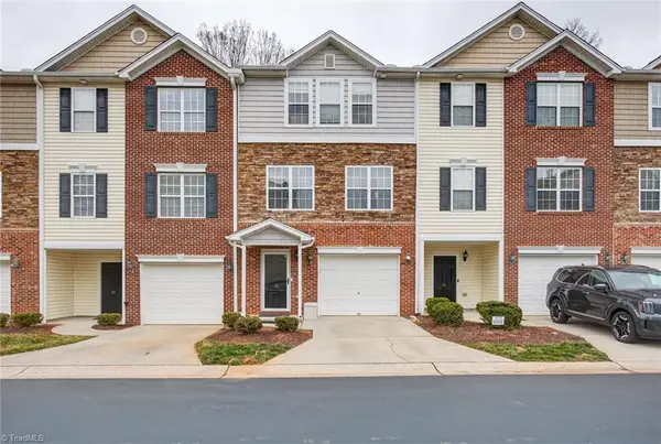 18 Dunlevy Way, Greensboro, NC 27455