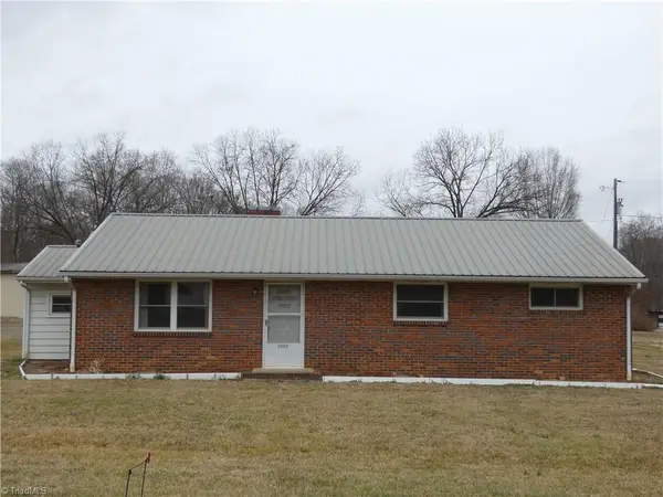 2237 Courtney Huntsville Road, Yadkinville, NC 27055