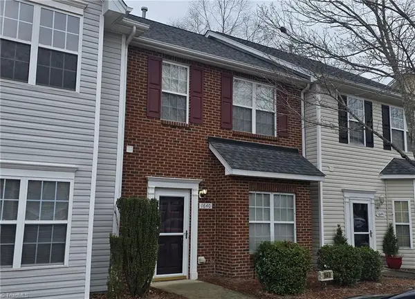 1640 Olivers Crossing Circle, Winston-Salem, NC 27127