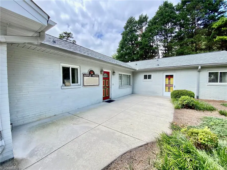 400 Statesville Boulevard, Salisbury, NC 28144 - #3