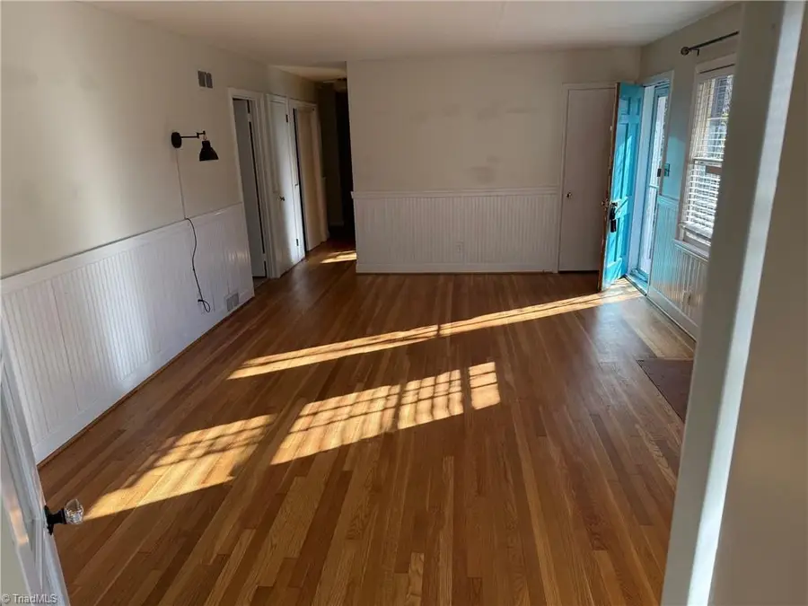 1401 Drumcliffe Road, Winston Salem, NC 27103 - #3