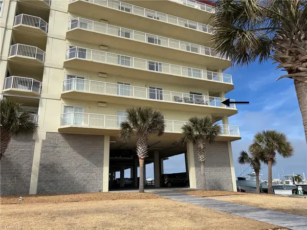 100 Olde Towne Yacht Club Drive, Beaufort, NC 28516