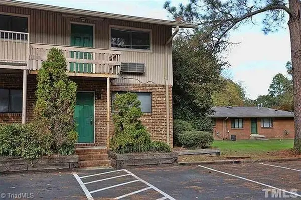 4 Shepherd Lane #4D, Chapel Hill, NC 27514