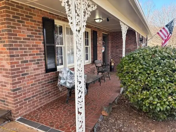 927 Shingle Gap Road, Purlear, NC 28665