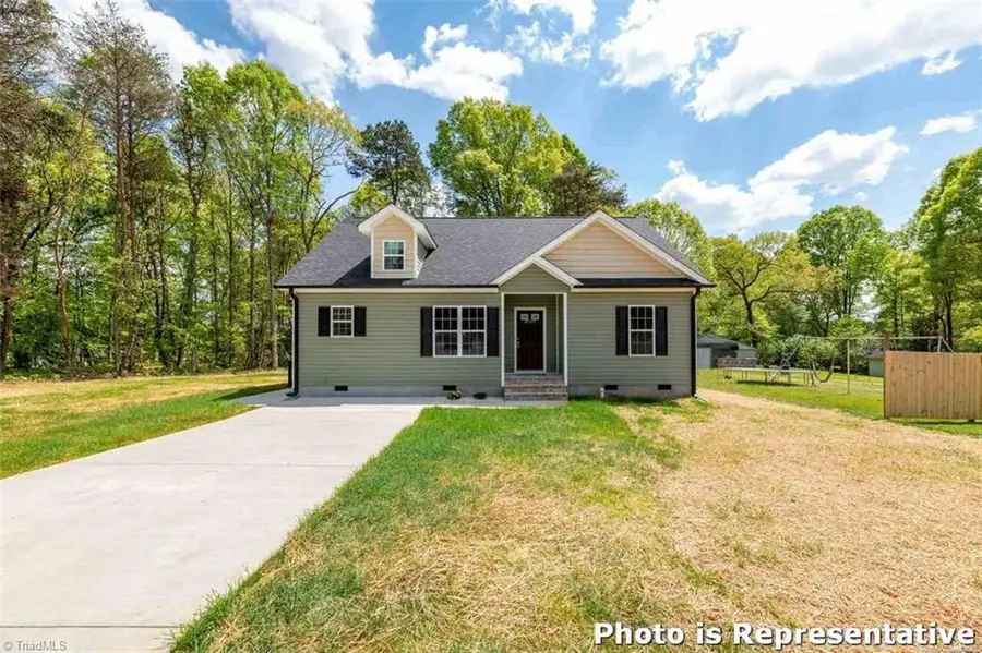 138 Pinnix Street, Jonesville, NC 28642 - #2