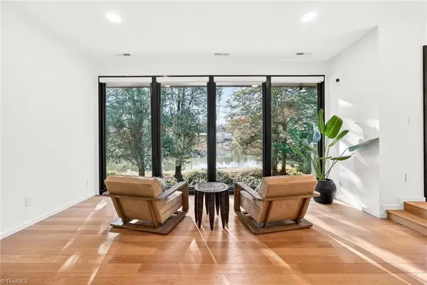 3171 Milhaven Lake Drive, Winston-Salem, NC 27106