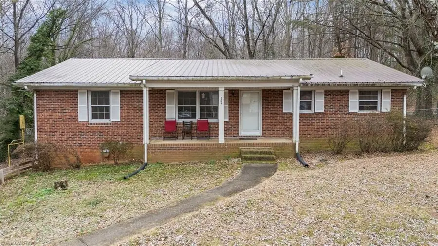 204 Hamilton Road, Lexington, NC 27295 - #2