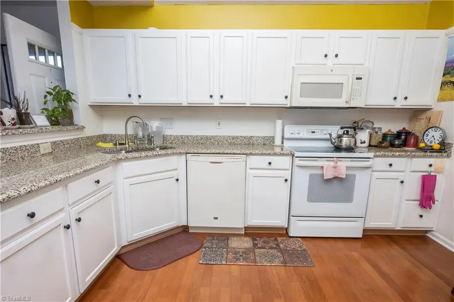 10 Hudson Circle, Greensboro, NC 27410 - #3