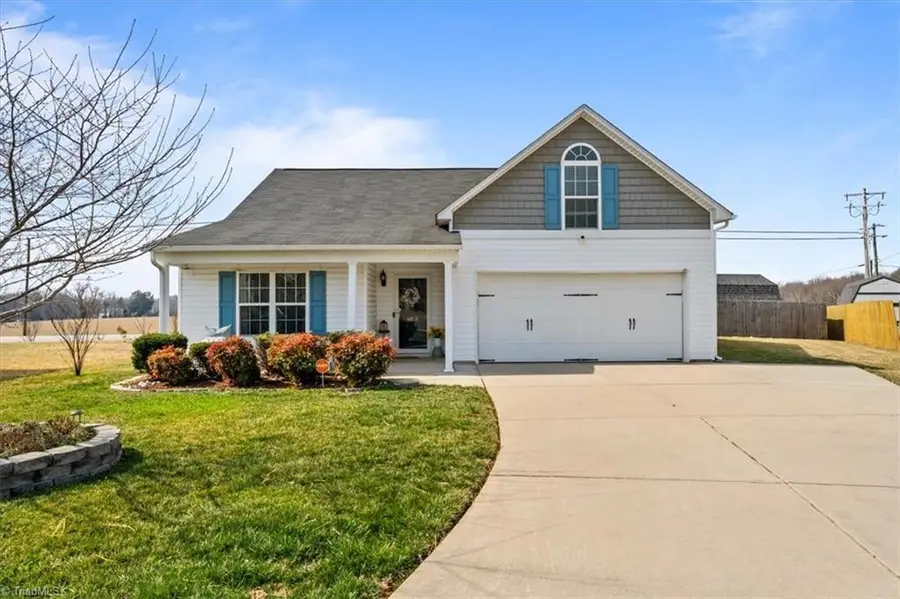 6956 Texas Boulevard, Thomasville, NC 27360 - #2