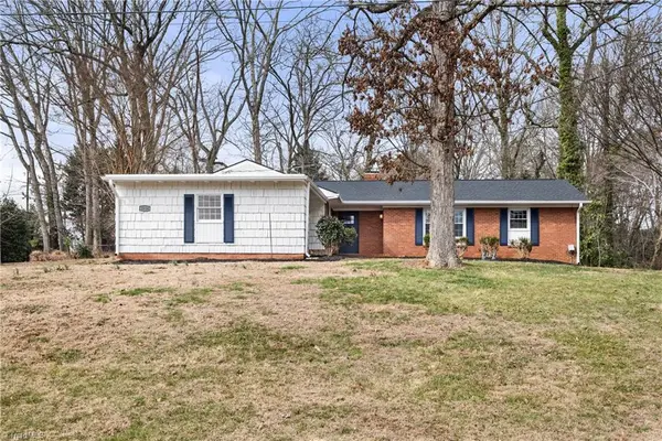 3514 Stimpson Drive, Pfafftown, NC 27040