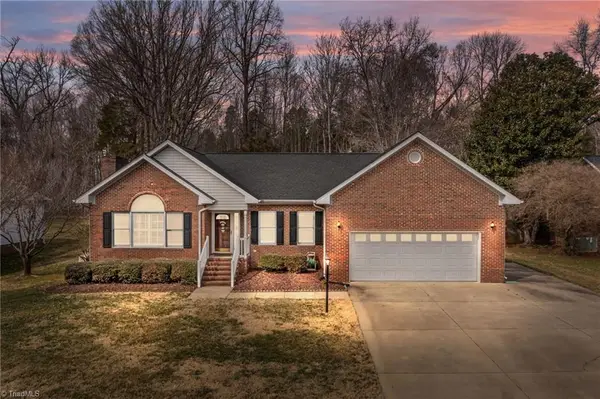 1214 Raspberry Run, Graham, NC 27253